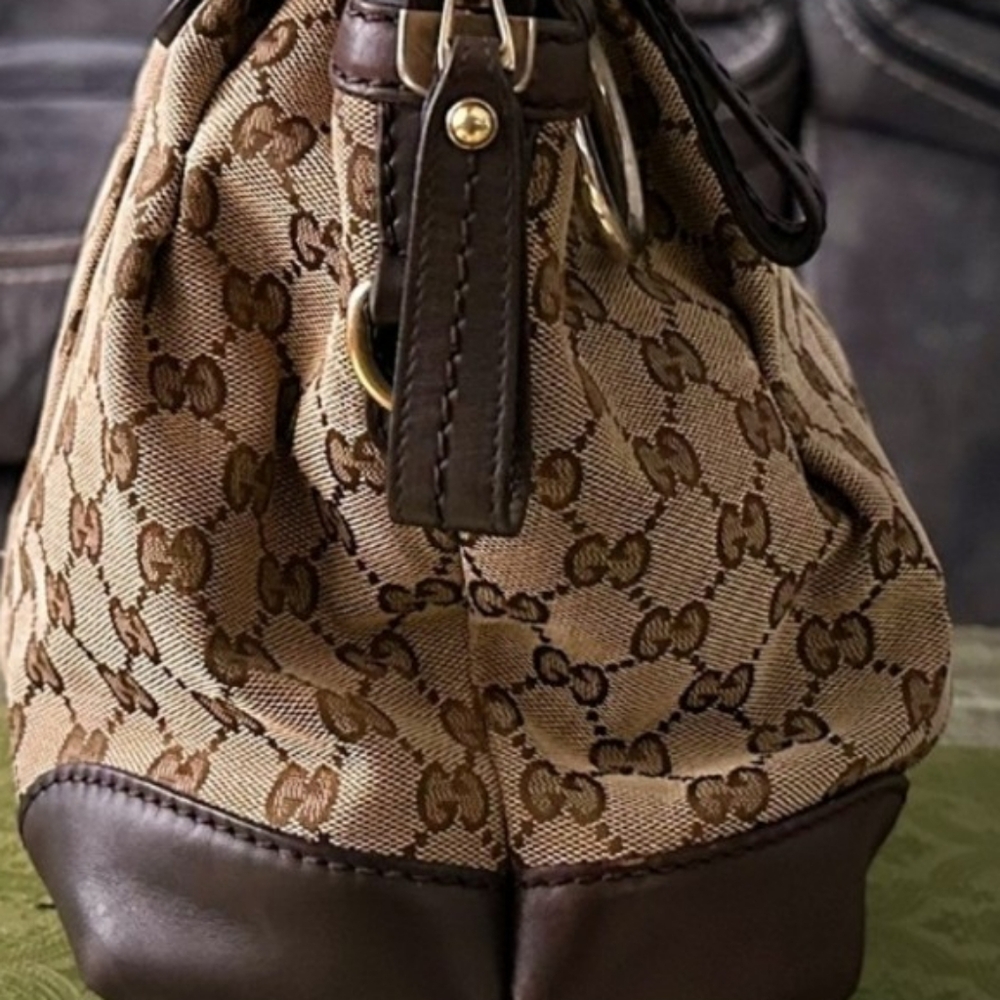 Authentic Gucci Brown Shoulder Bag with Monogram Canvas - Picture 3 of 11